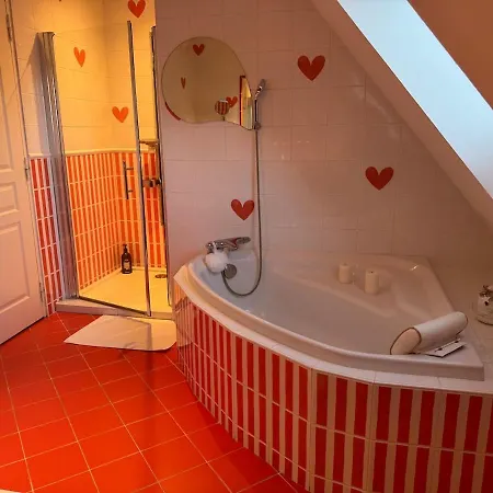 Couette-café La Des Marronniers Grand Large Bedroom